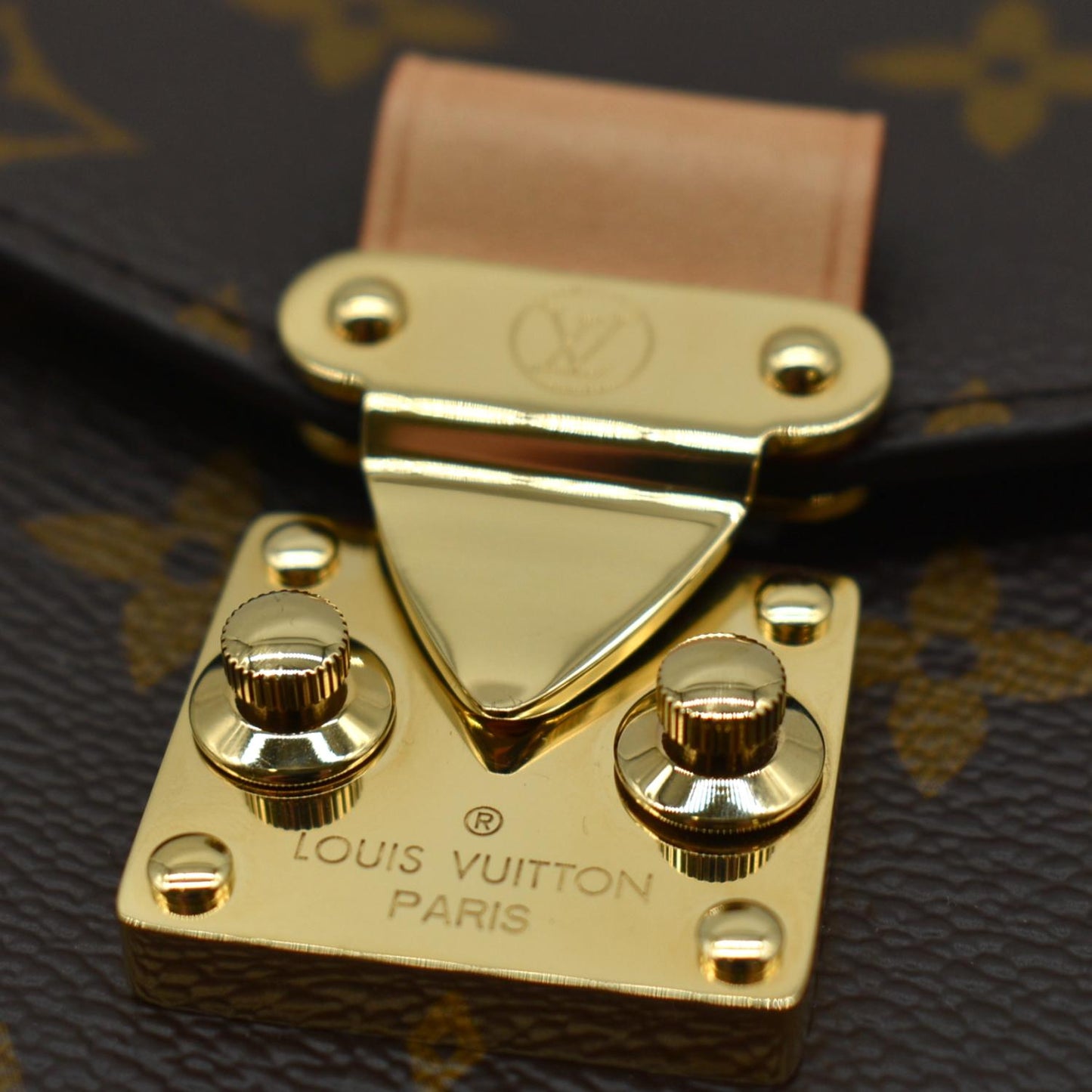 LOUIS VUITTON Metis East West Pochette Monogram Canvas Shoulder Bag Brown