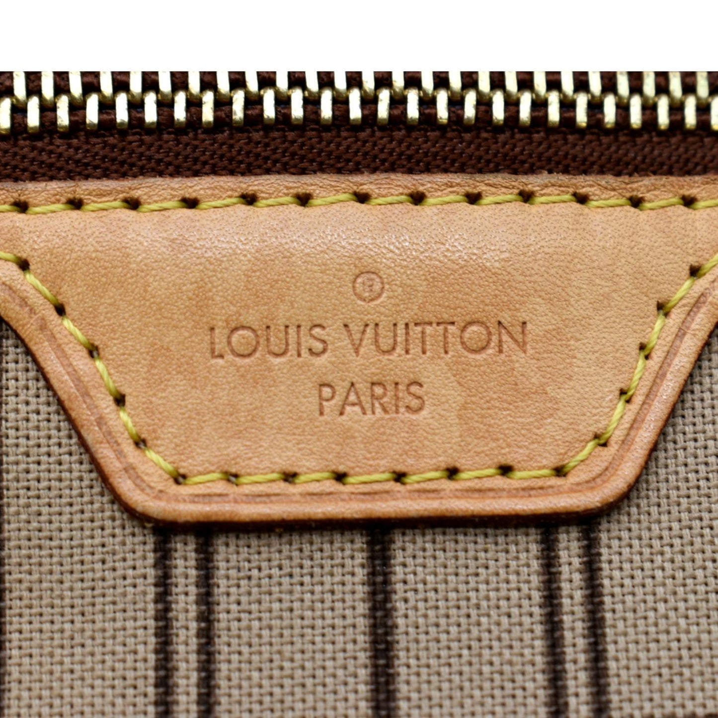 LOUIS VUITTON Neverfull MM Monogram Canvas Tote Bag Brown