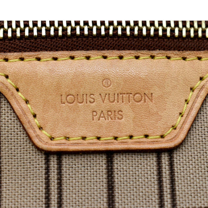 LOUIS VUITTON Neverfull MM Monogram Canvas Tote Bag Brown
