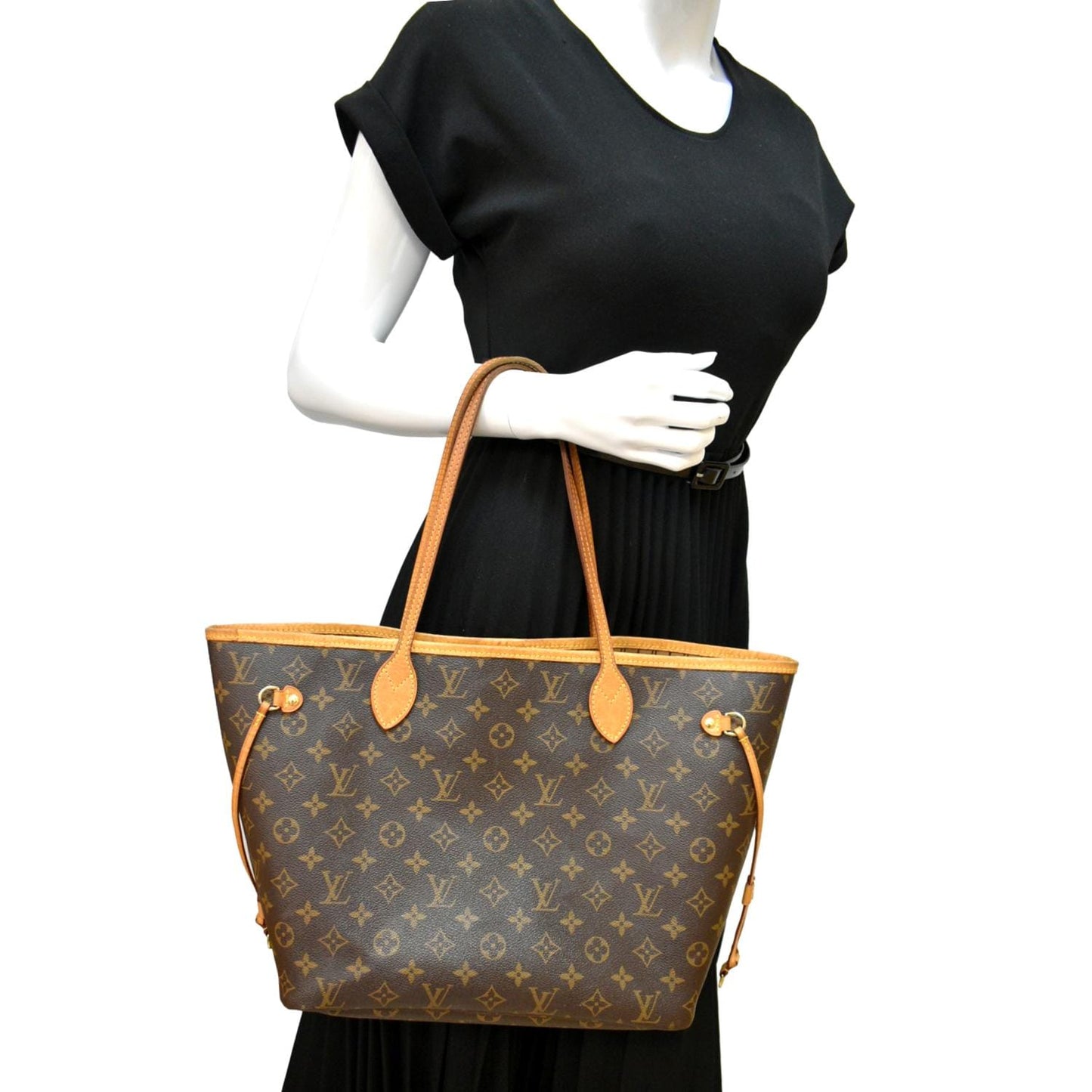 LOUIS VUITTON Neverfull MM Monogram Canvas Tote Bag Brown