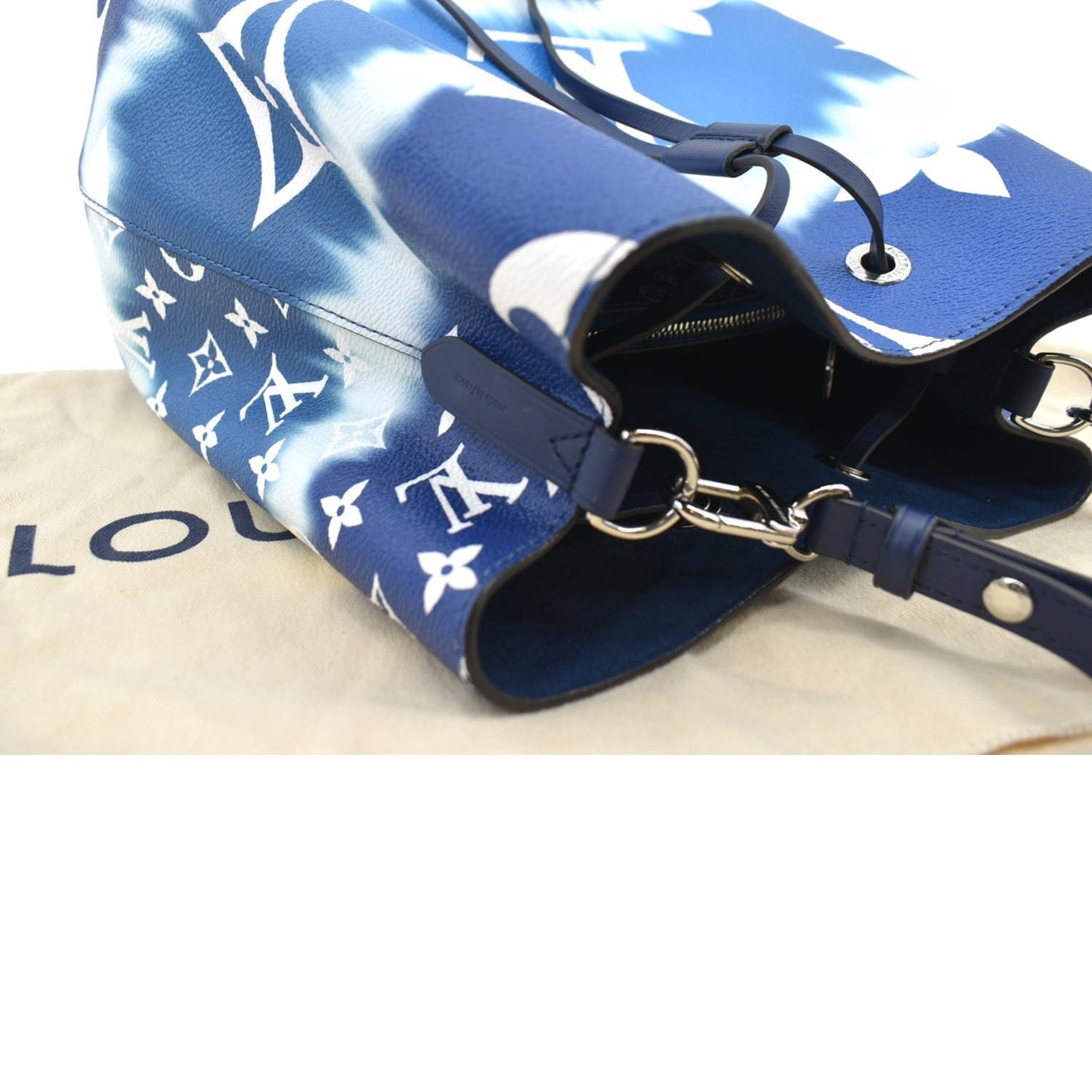 LOUIS VUITTON Escale Neonoe MM Monogram Giant Shoulder Bag Blue