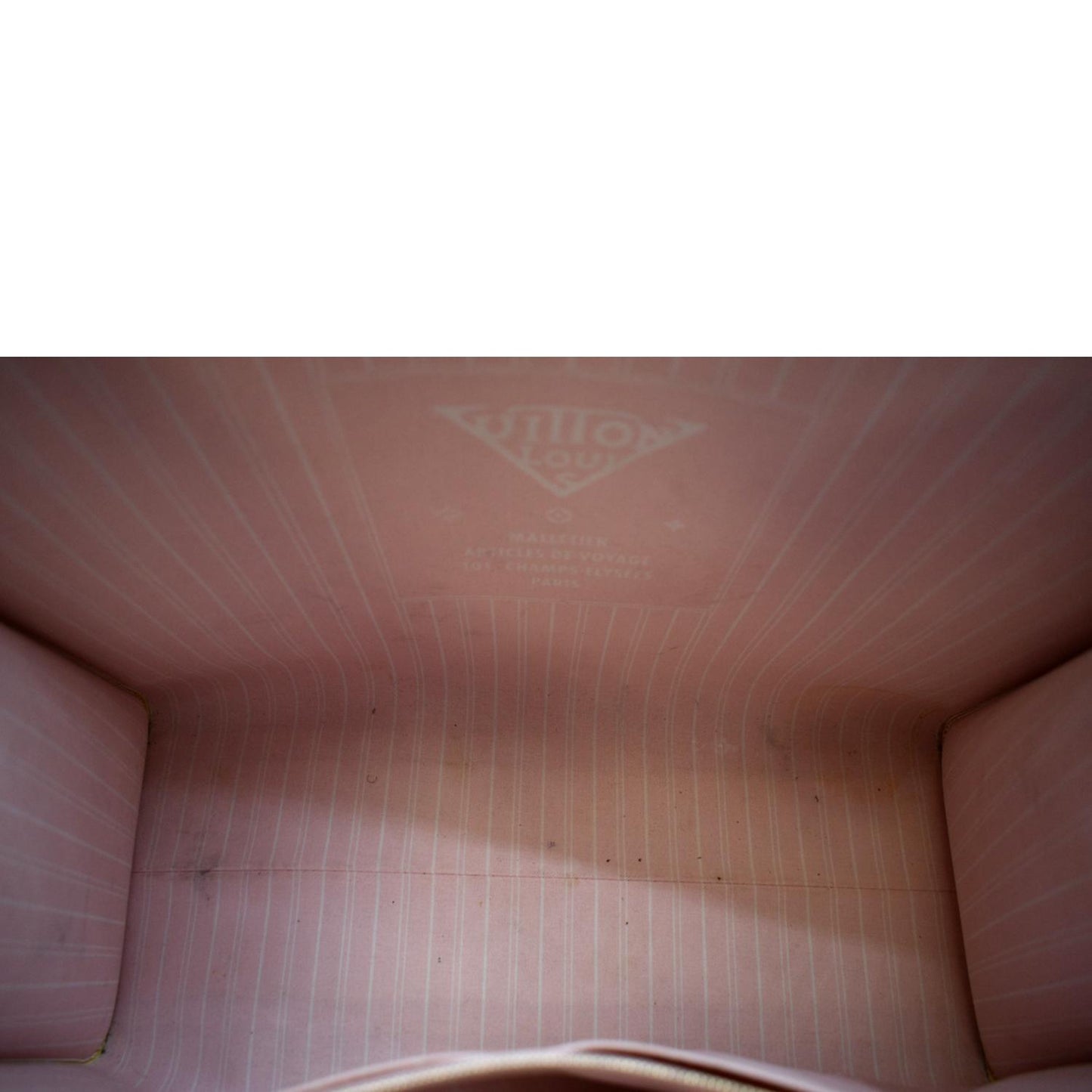 LOUIS VUITTON Pool Onthego GM Monogram Shoulder Bag Pink