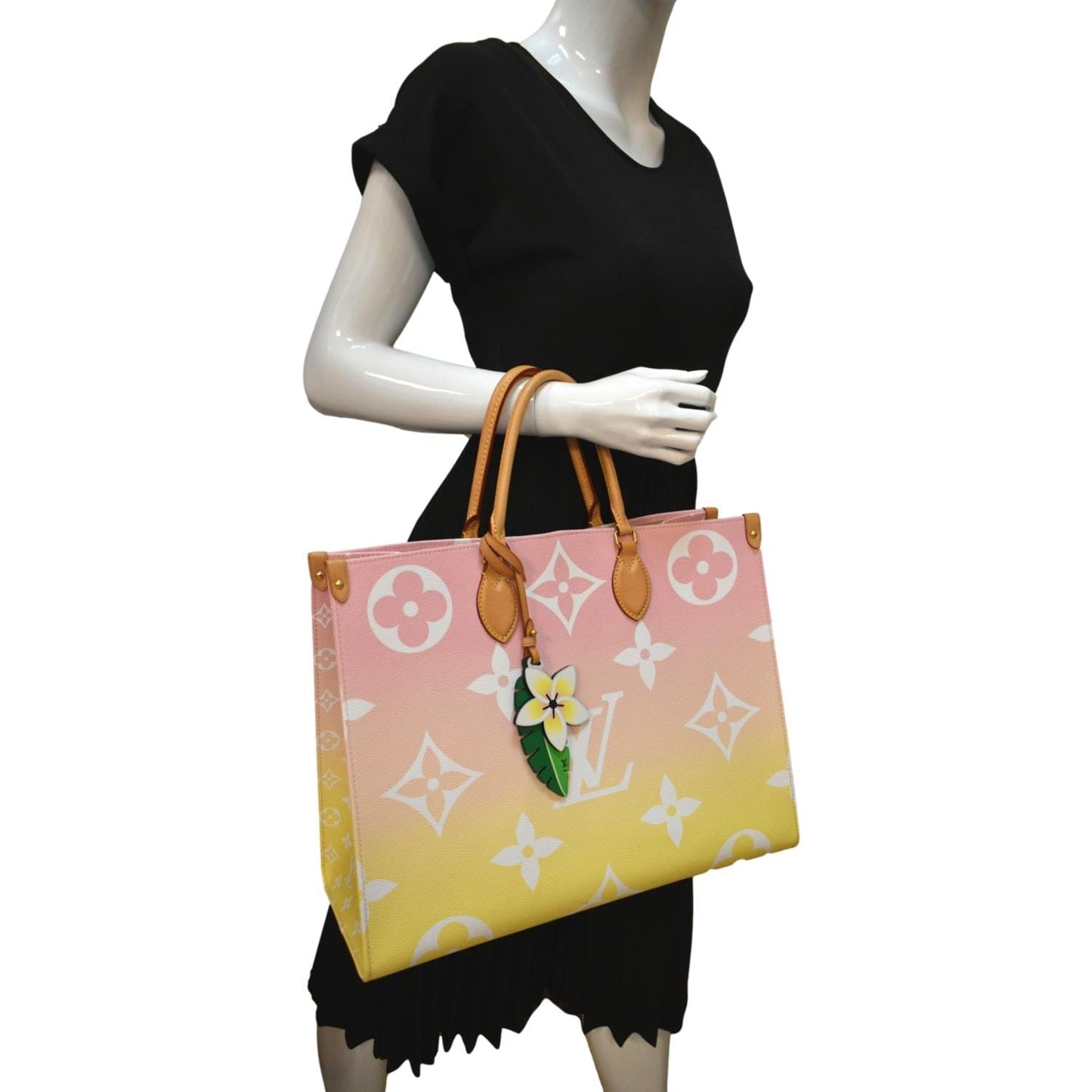 LOUIS VUITTON Pool Onthego GM Monogram Shoulder Bag Pink