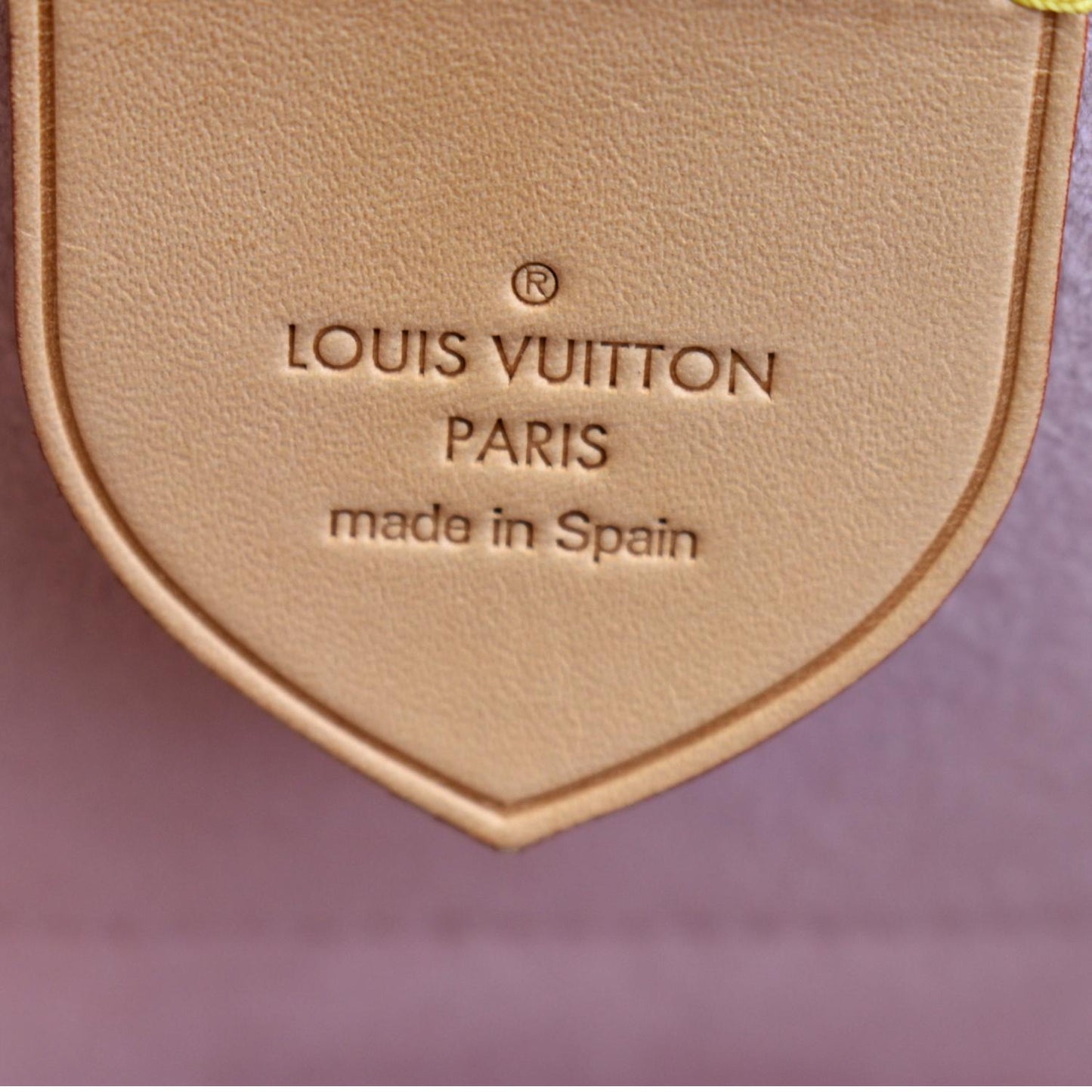 LOUIS VUITTON Girolata Damier Azur Shoulder Bag White