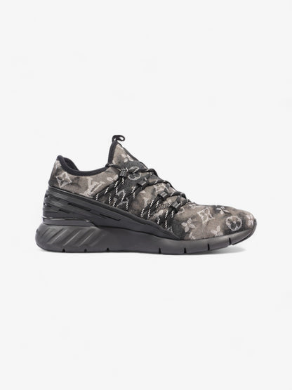 Louis Vuitton Fast Lane Sneaker Black / White Denim EU 41 UK 7