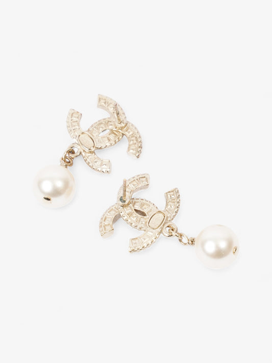 Chanel CC Pearl Drop Earrings Light Gold / White Base Metal