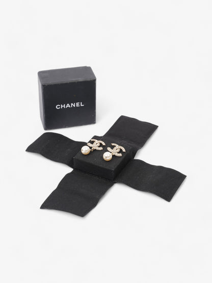 Chanel CC Pearl Drop Earrings Light Gold / White Base Metal