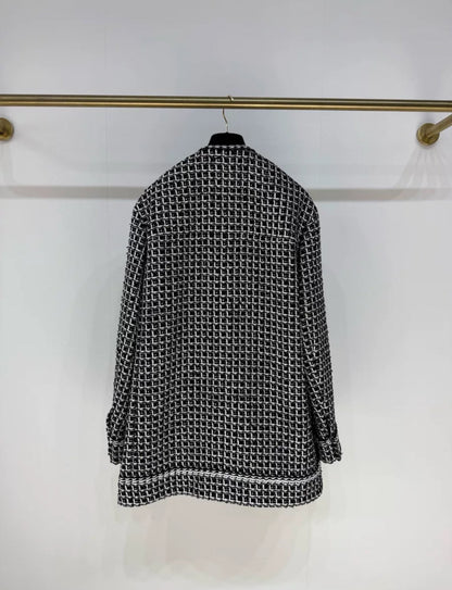 Chanel 25C black & white tweed round coat