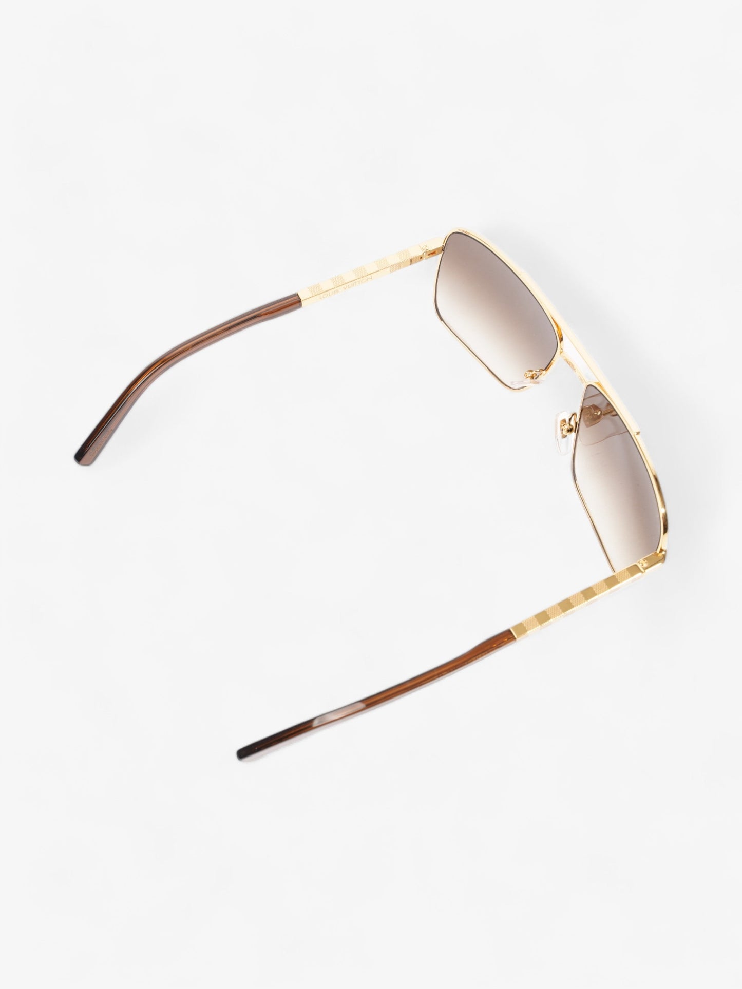 Louis Vuitton Attitude Sunglasses Gold / Brown Base Metal 140mm