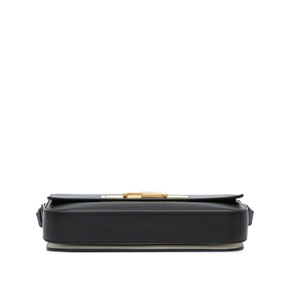 Fendi Leather 3Baguette Shoulder Bag (SHG-aChoJK)