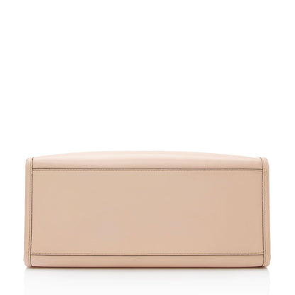 Fendi Leather Sunshine Medium Shopper Tote (SHF-TLlb2r)