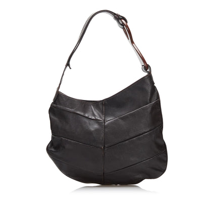 Fendi Oyster Shoulder Bag (SHG-DL89xb)