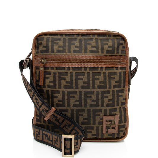 Fendi Zucca Canvas Zip Messenger (SHF-atYduB)
