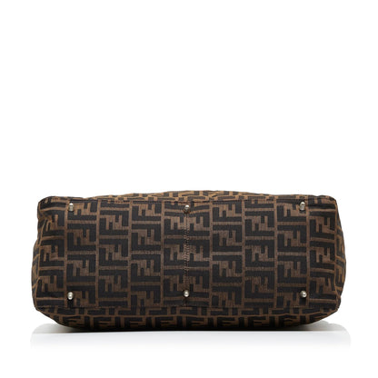 Fendi Zucca Tote (SHG-iHHWYi)