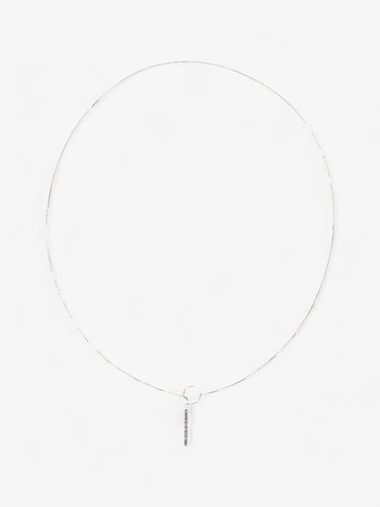 Gucci 18 Karat Bar Lariat Pendant Necklace Silver White Gold 54cm