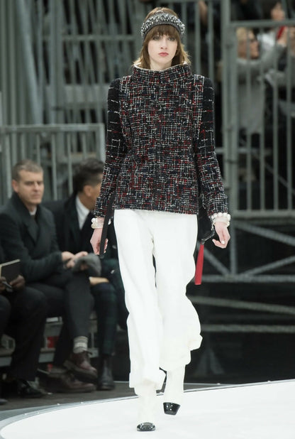 Chanel 17A Paris Cosmopolite Fantasy Tweed Black Red Blue White Shorts FR 36