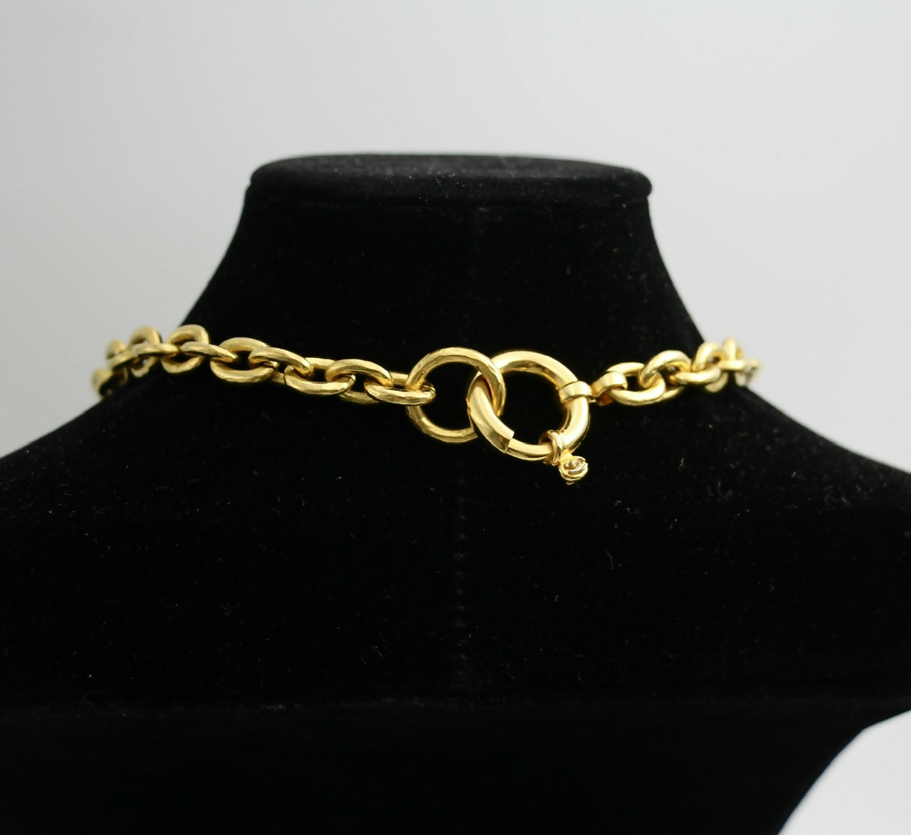 Chanel Vintage 94A Grapevine Gold Plated Medal Long Necklace