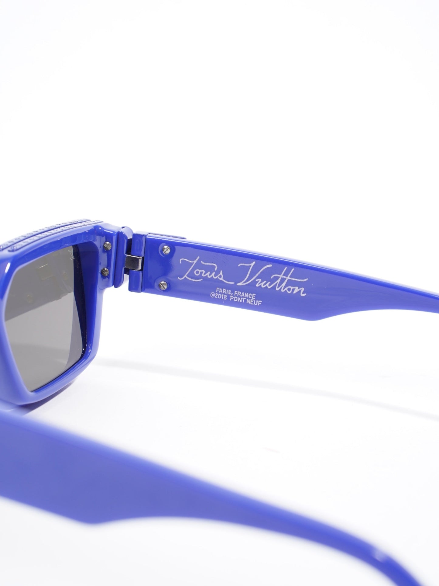 Louis Vuitton 1.1 Millionaires Sunglasses Blue Acetate 145mm