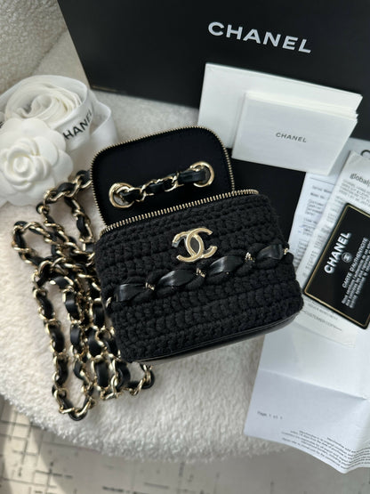 Chanel (21) Mini Vanity Case
