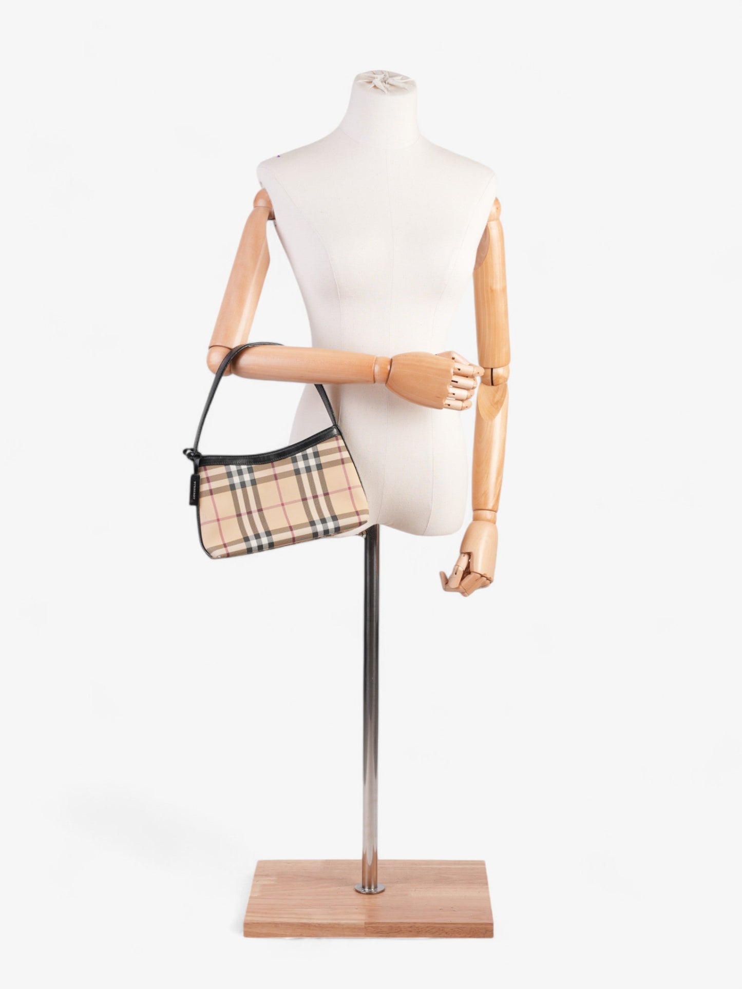 Burberry Check Shoulder Bag Nova Check / Black Coated Canvas