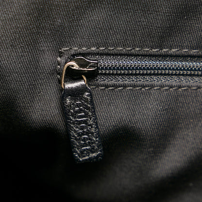 Gucci Abbey D-ring Hobo Bag (SHG-35610)