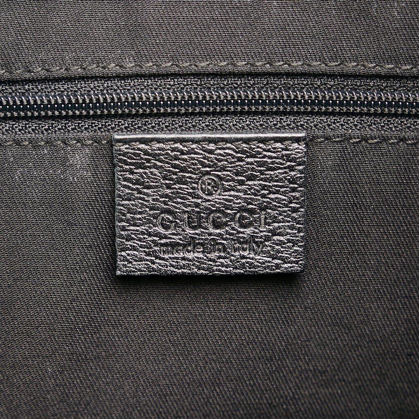 Gucci Abbey D-ring Hobo Bag (SHG-35610)