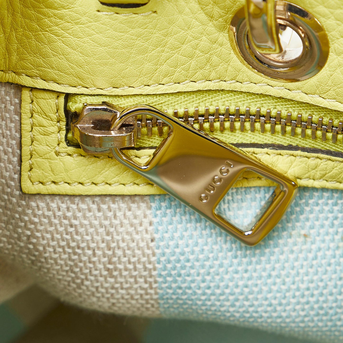 Gucci Bamboo Shopper Raffia Satchel (SHG-O4uoe2)