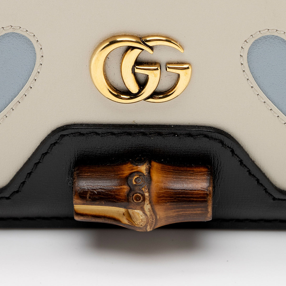 Gucci Calfskin Lovelight Diana Mini Chain Crossbody Bag (SHF-xwLh4x)