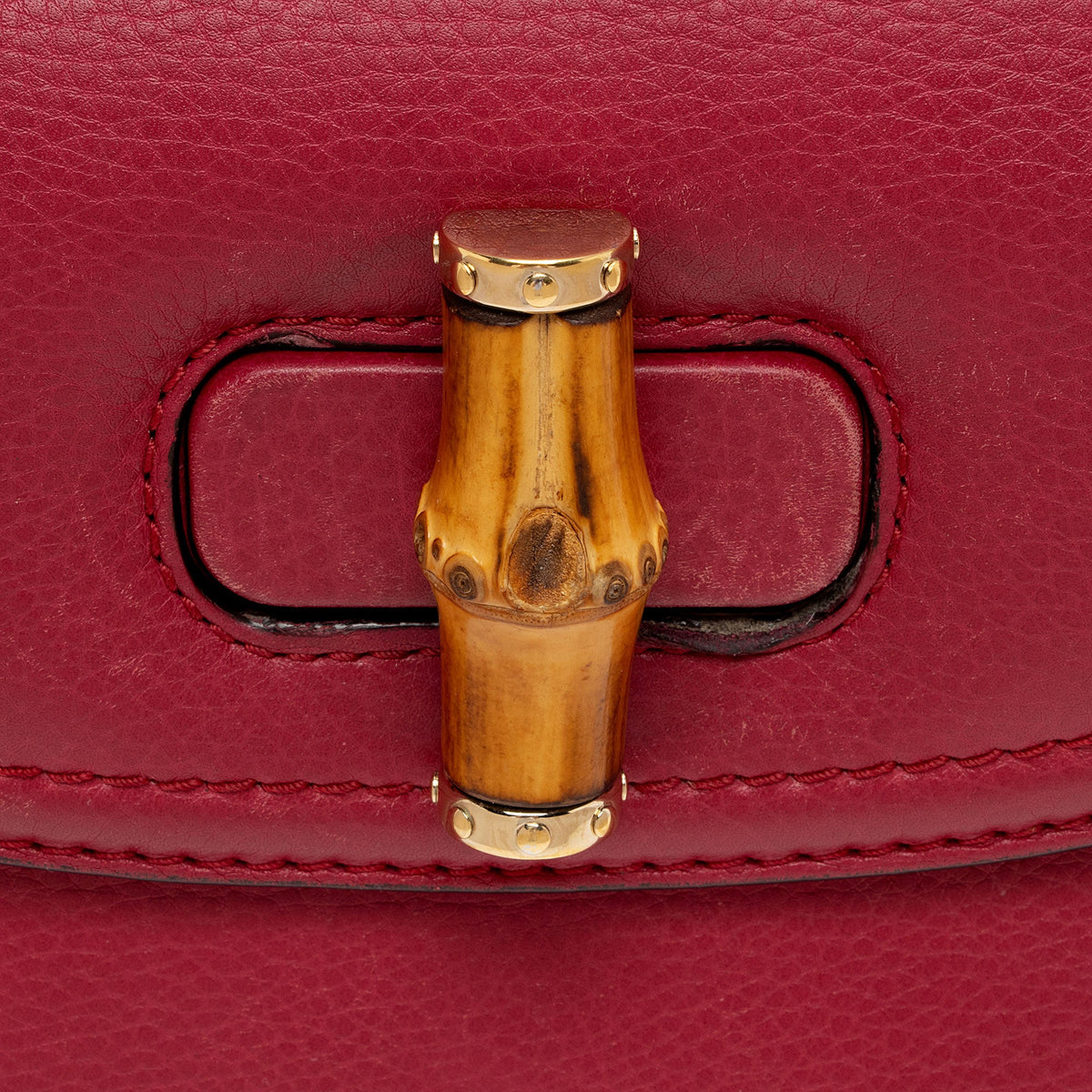 Gucci Calfskin New Bamboo Top Handle (SHF-v2KUgA)