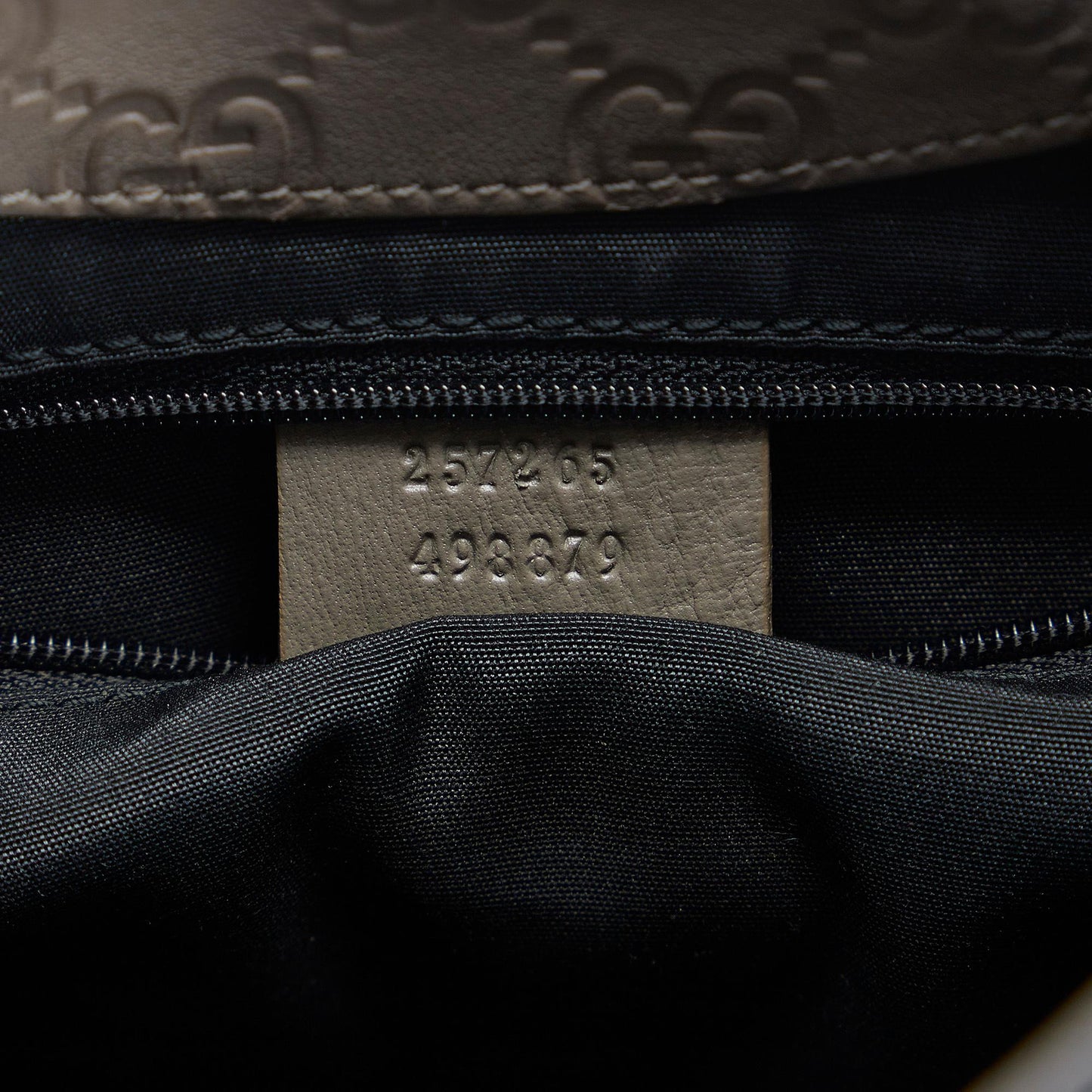 Gucci Canvas Shoulder Bag (SHG-viPrlp)