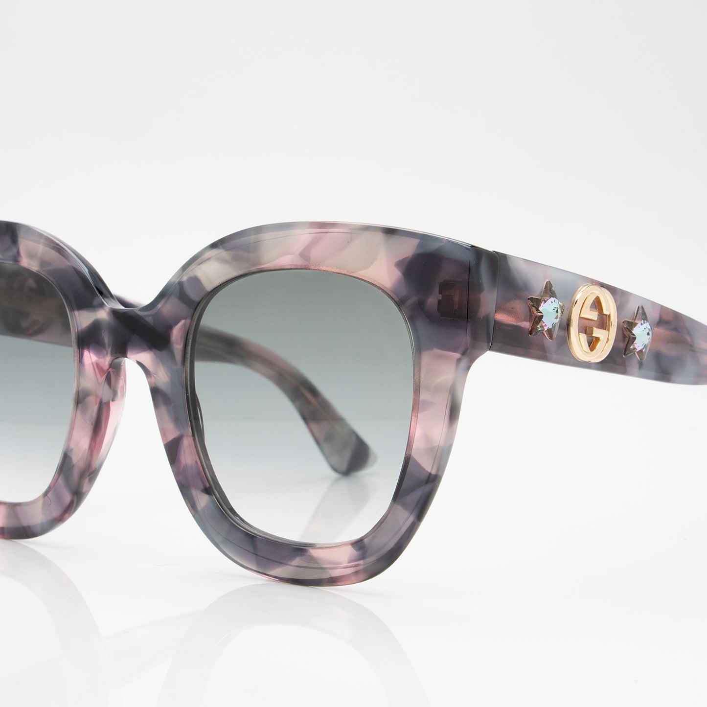 Gucci Urban Stars Interlocking G Oversized Sunglasses (SHF-3PPmAt)