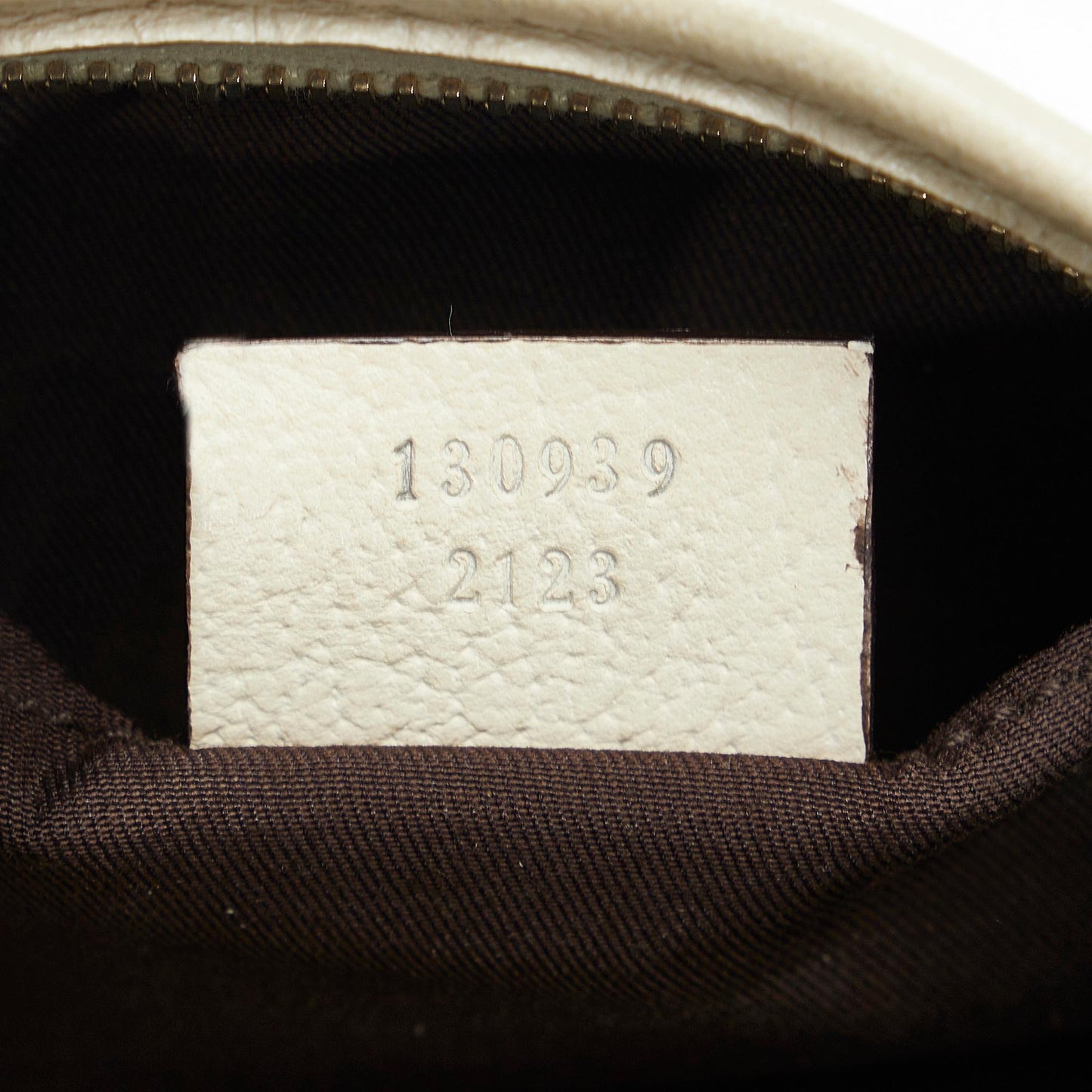 Gucci GG Canvas Abbey D-Ring Baguette (SHG-hXyRGD)