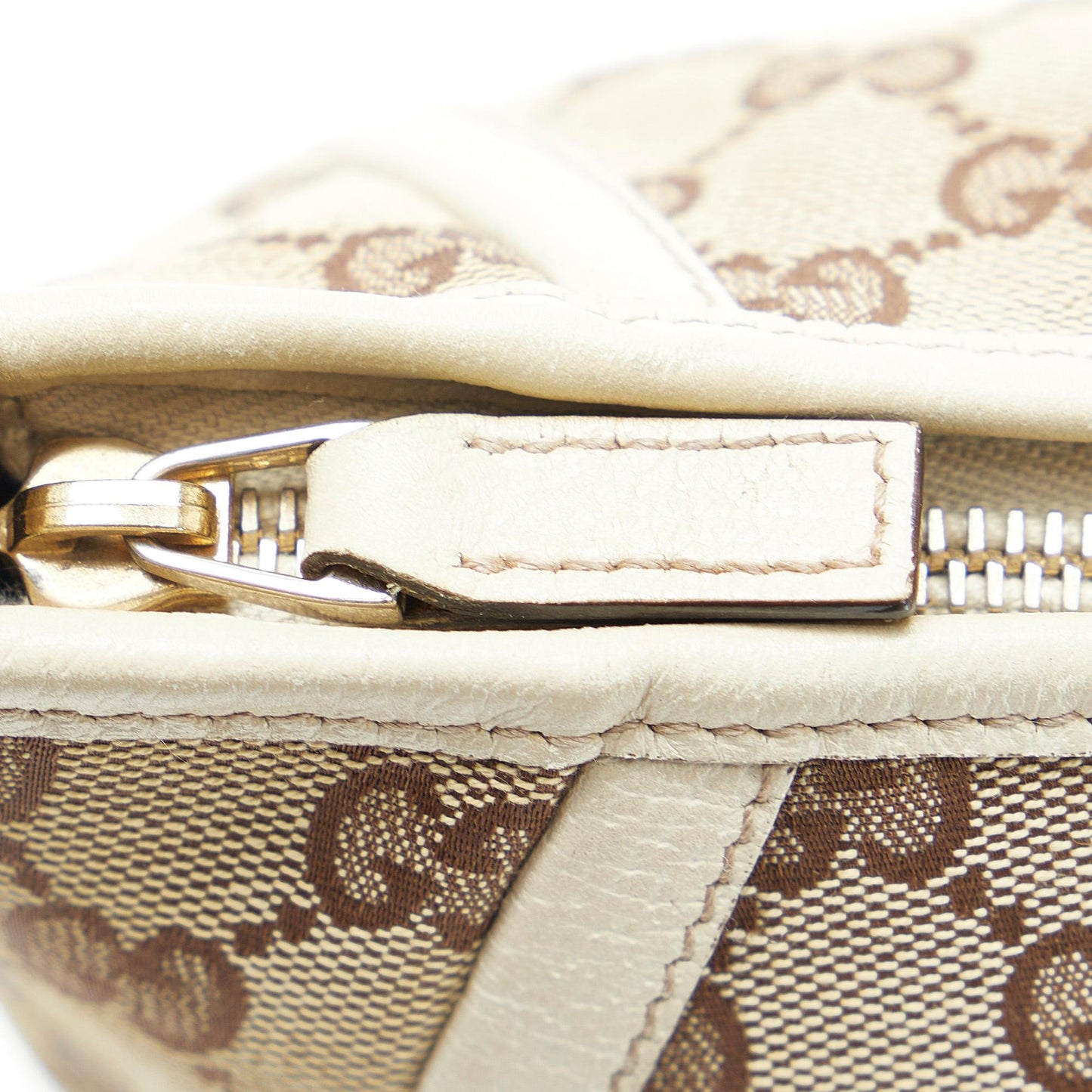 Gucci GG Canvas Abbey D-Ring Baguette (SHG-hXyRGD)