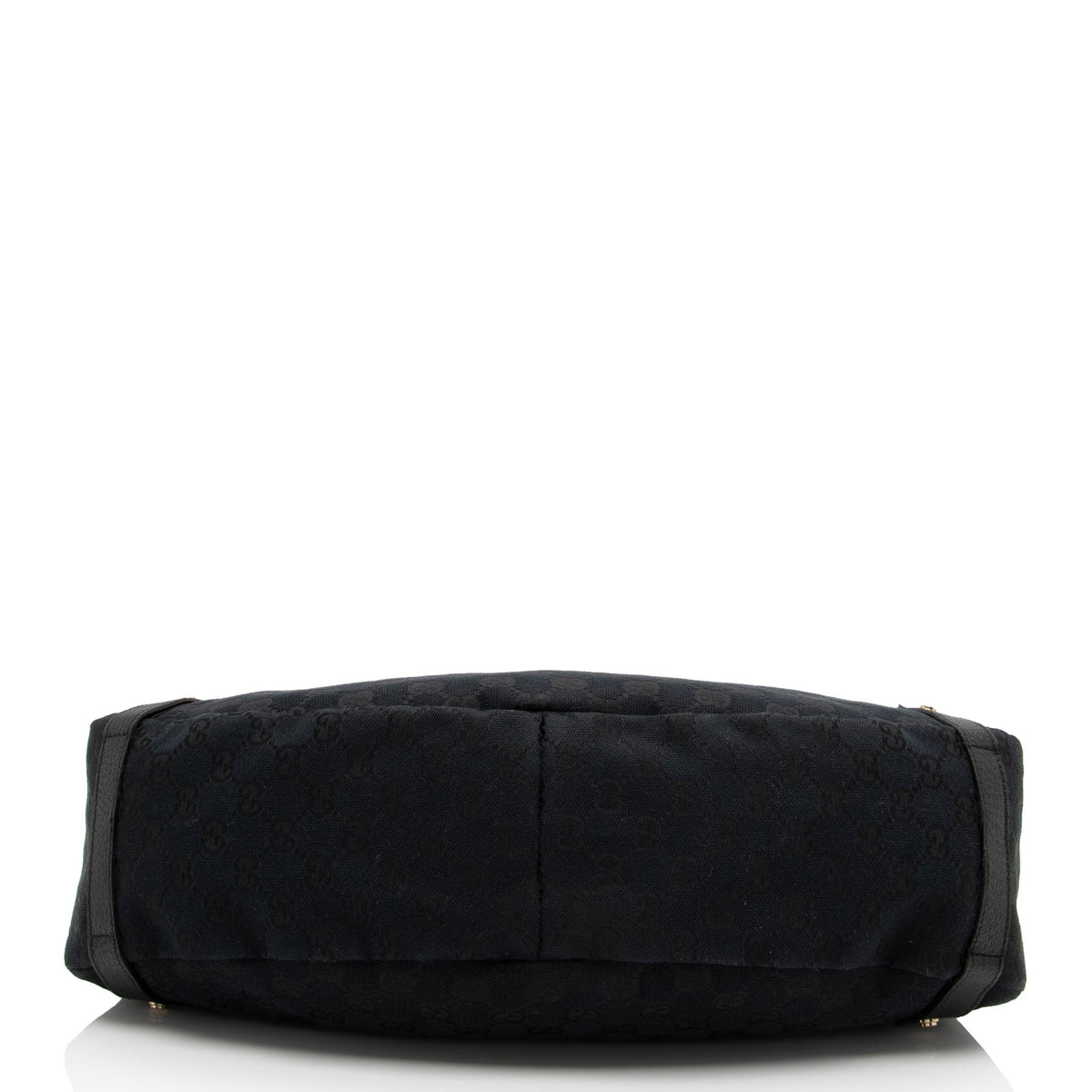 Gucci GG Canvas Abbey Medium Shoulder Bag (SHF-ZLaHNZ)