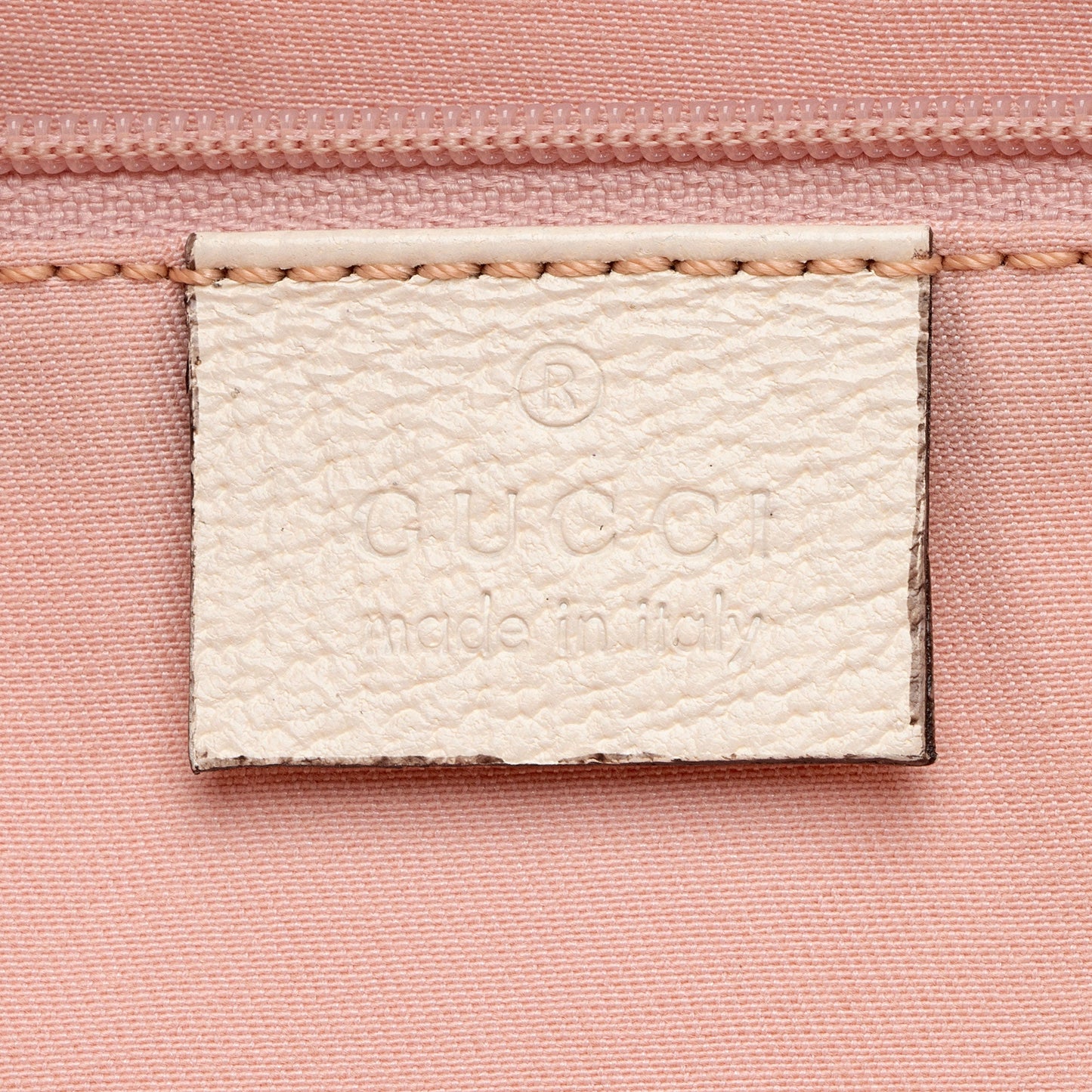 Gucci GG Canvas Abbey Medium Tote (SHF-M6QWPr)
