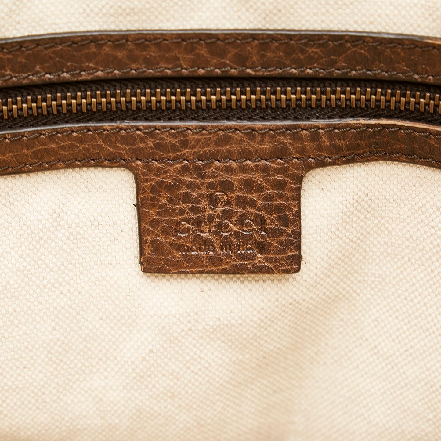 Gucci GG Canvas Bamboo Laidback Crafty Handbag (SHG-tR7vbL)