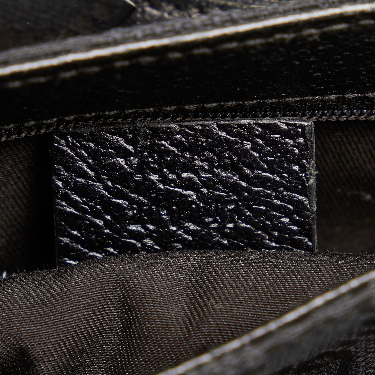 Gucci GG Canvas Belt Bag (SHG-OmJYck)