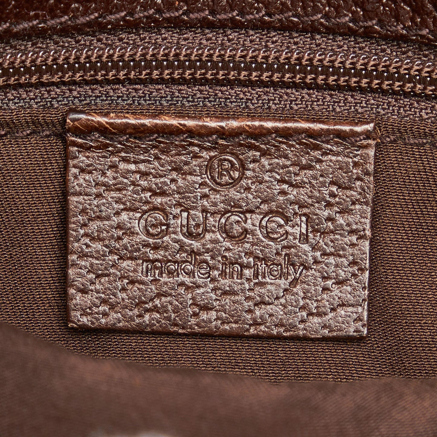 Gucci GG Canvas Belt Bag (SHG-deFkNW)