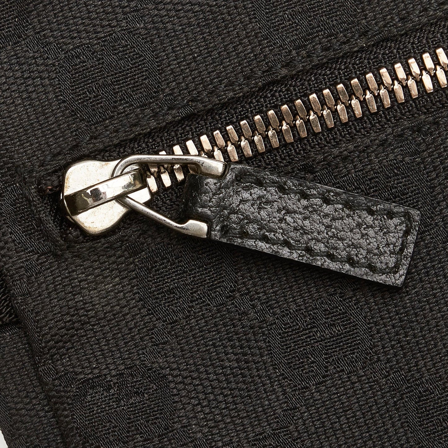 Gucci GG Canvas Belt Bag (SHG-GLFGvx)