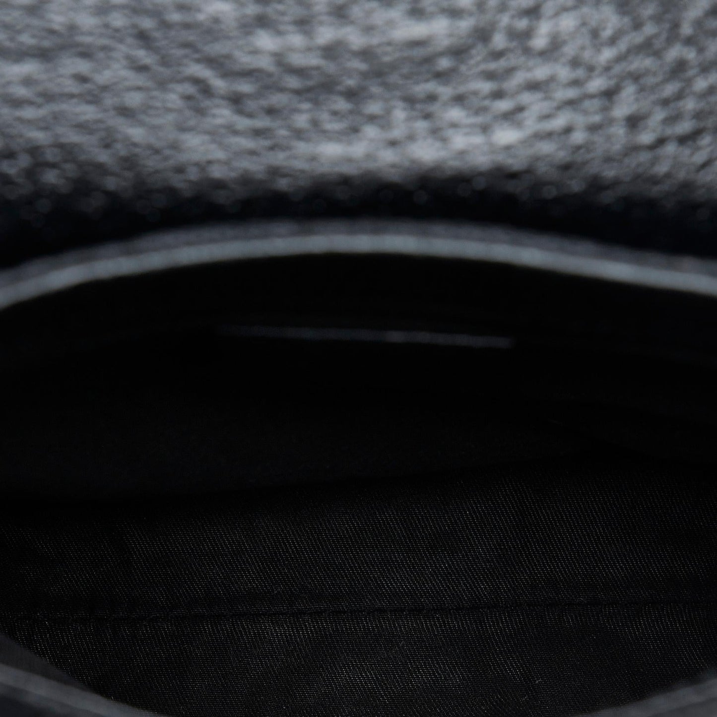 Gucci GG Canvas Belt Bag (SHG-bhHc1K)