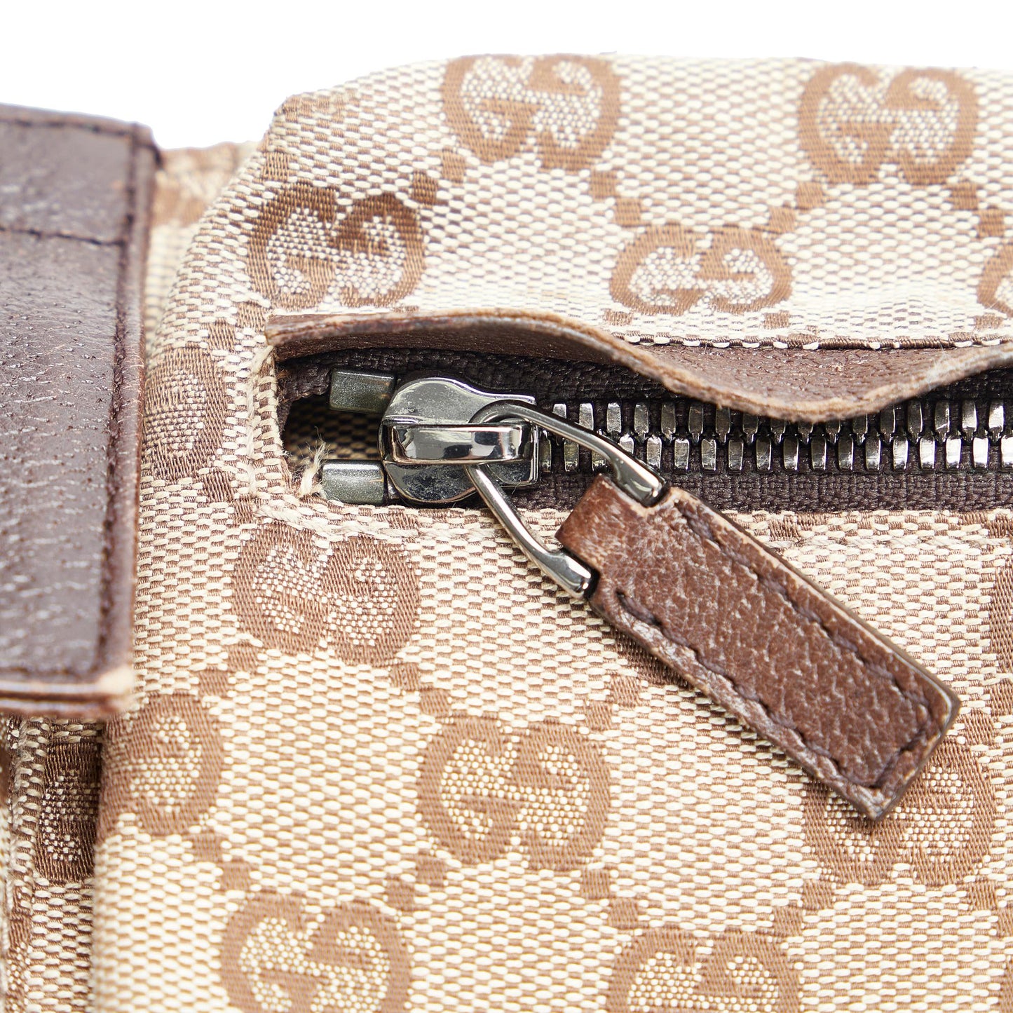 Gucci GG Canvas Belt Bag (SHG-ZHQTGi)