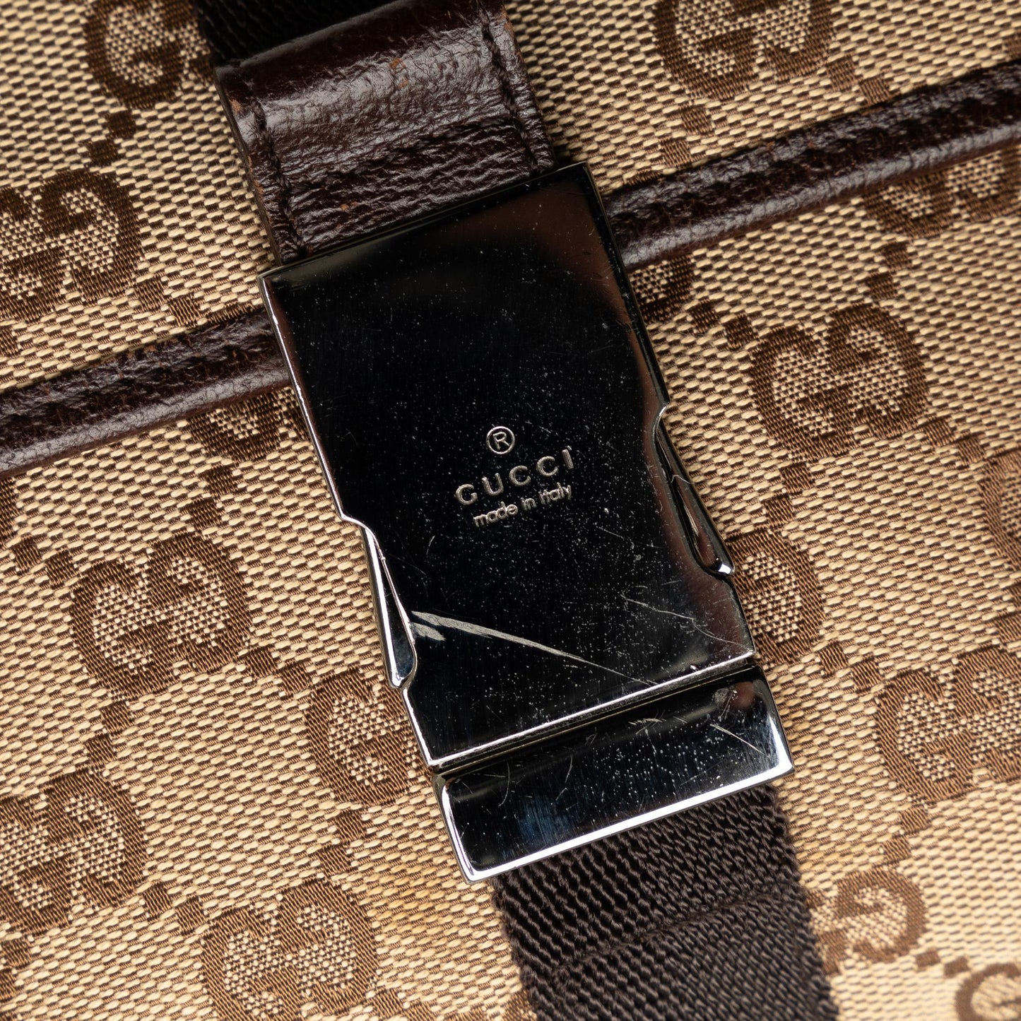Gucci GG Canvas Belt Bag (SHG-h2DIhN)