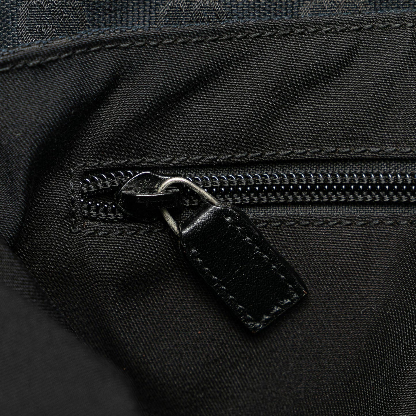 Gucci GG Canvas Belt Bag (SHG-VM7mwR)
