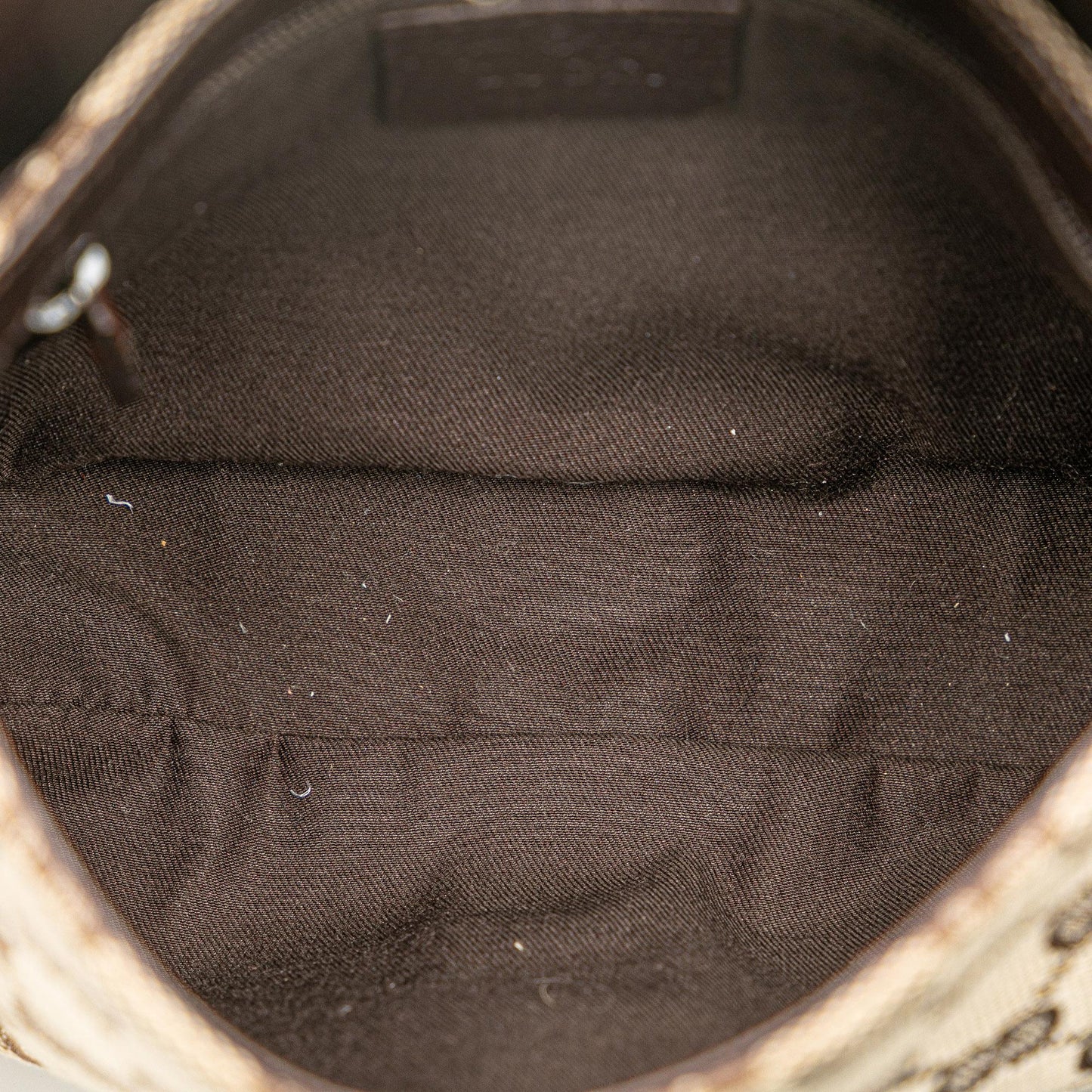 Gucci GG Canvas Belt Bag (SHG-QfV0uT)