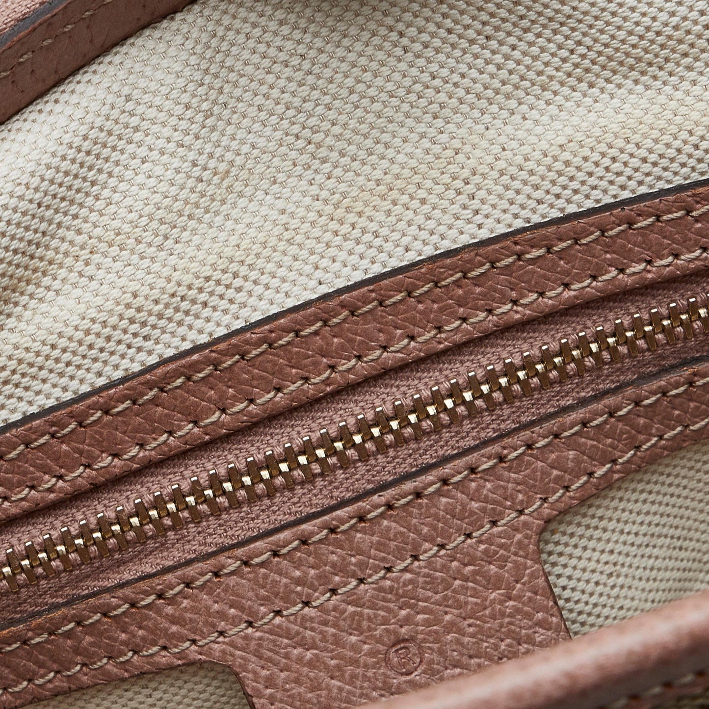 Gucci GG Canvas Bree Tote Bag (SHG-c6YDzW)