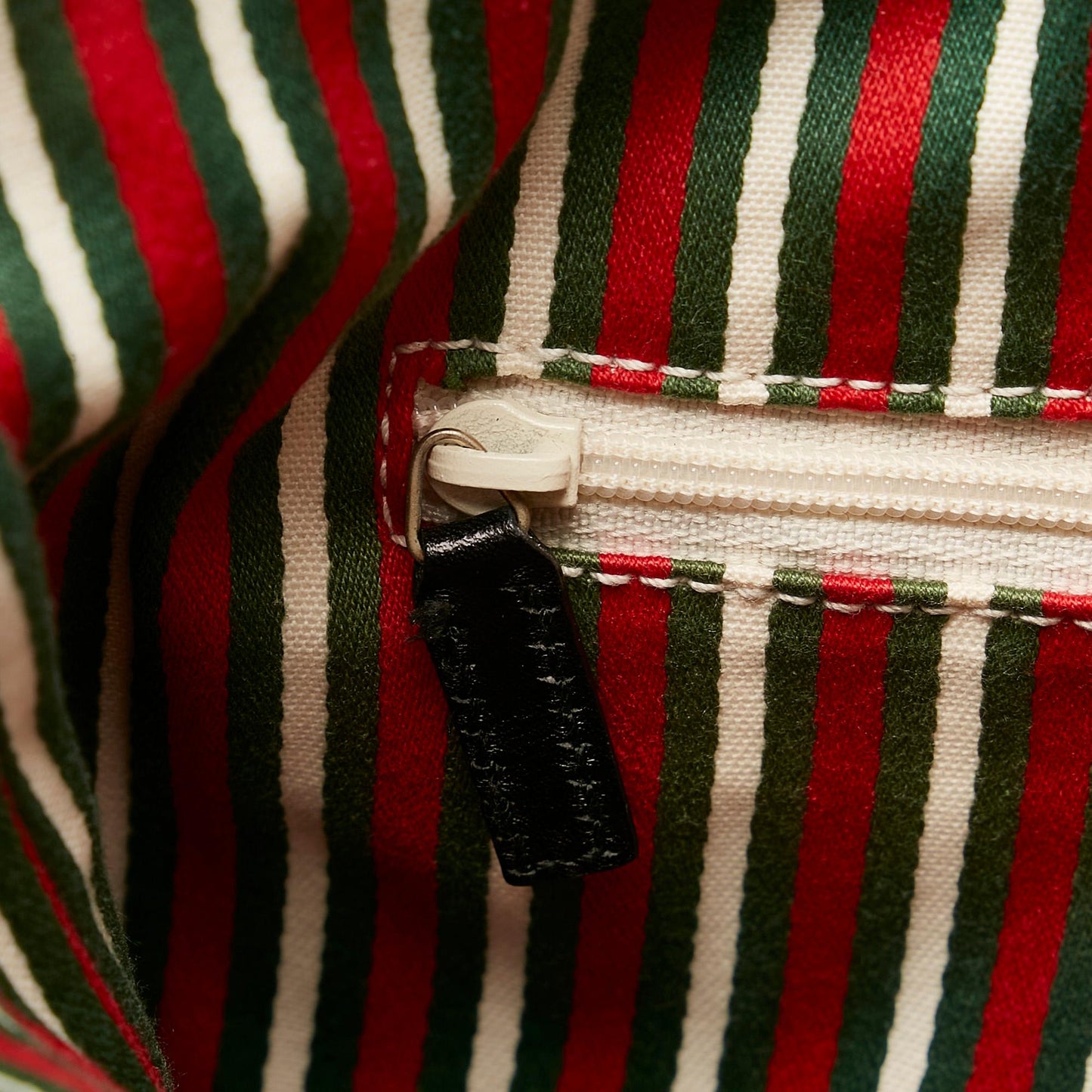 Gucci GG Canvas Britt Tote Bag (SHG-BflEaN)