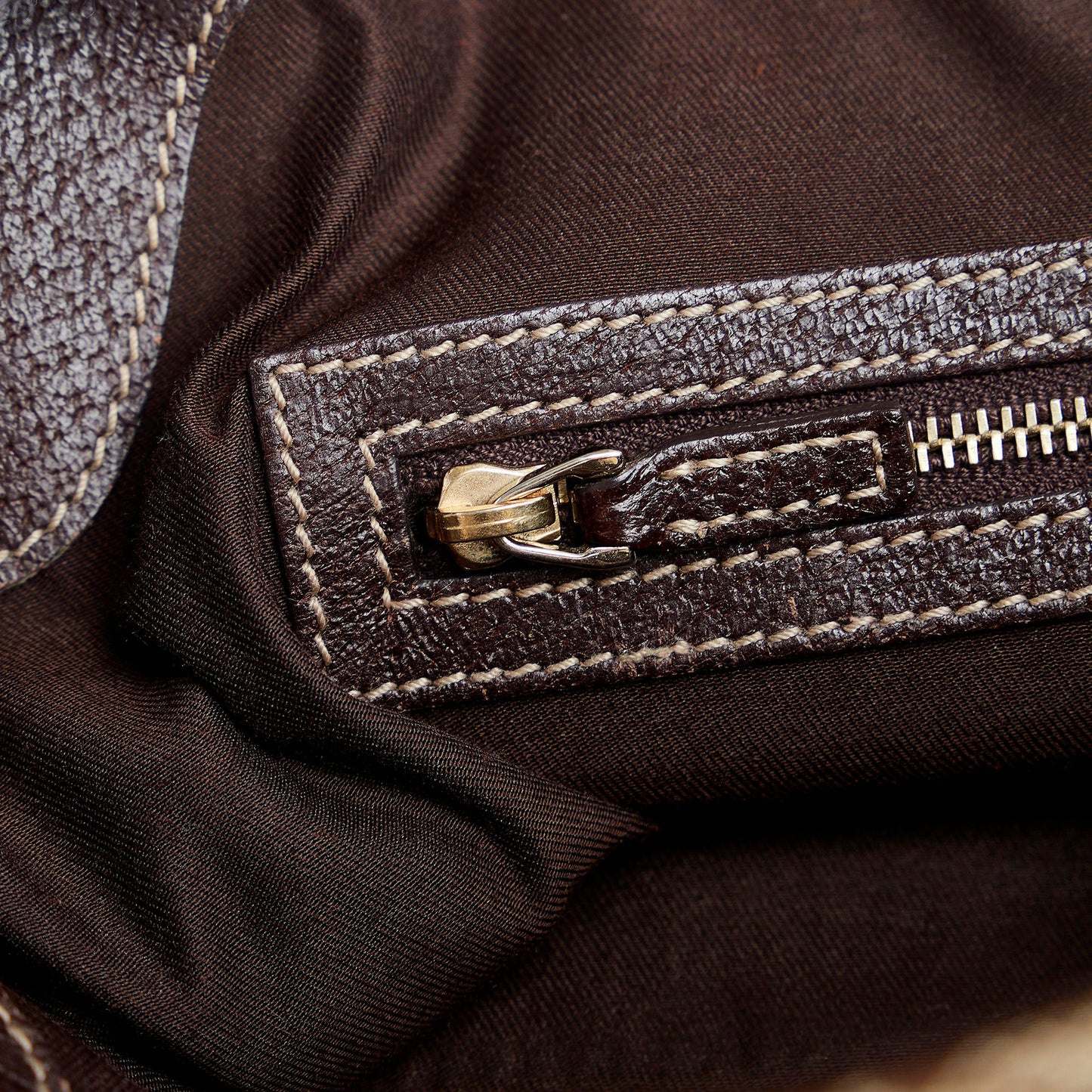 Gucci GG Canvas Charmy Shoulder Bag (SHG-GeAMUI)