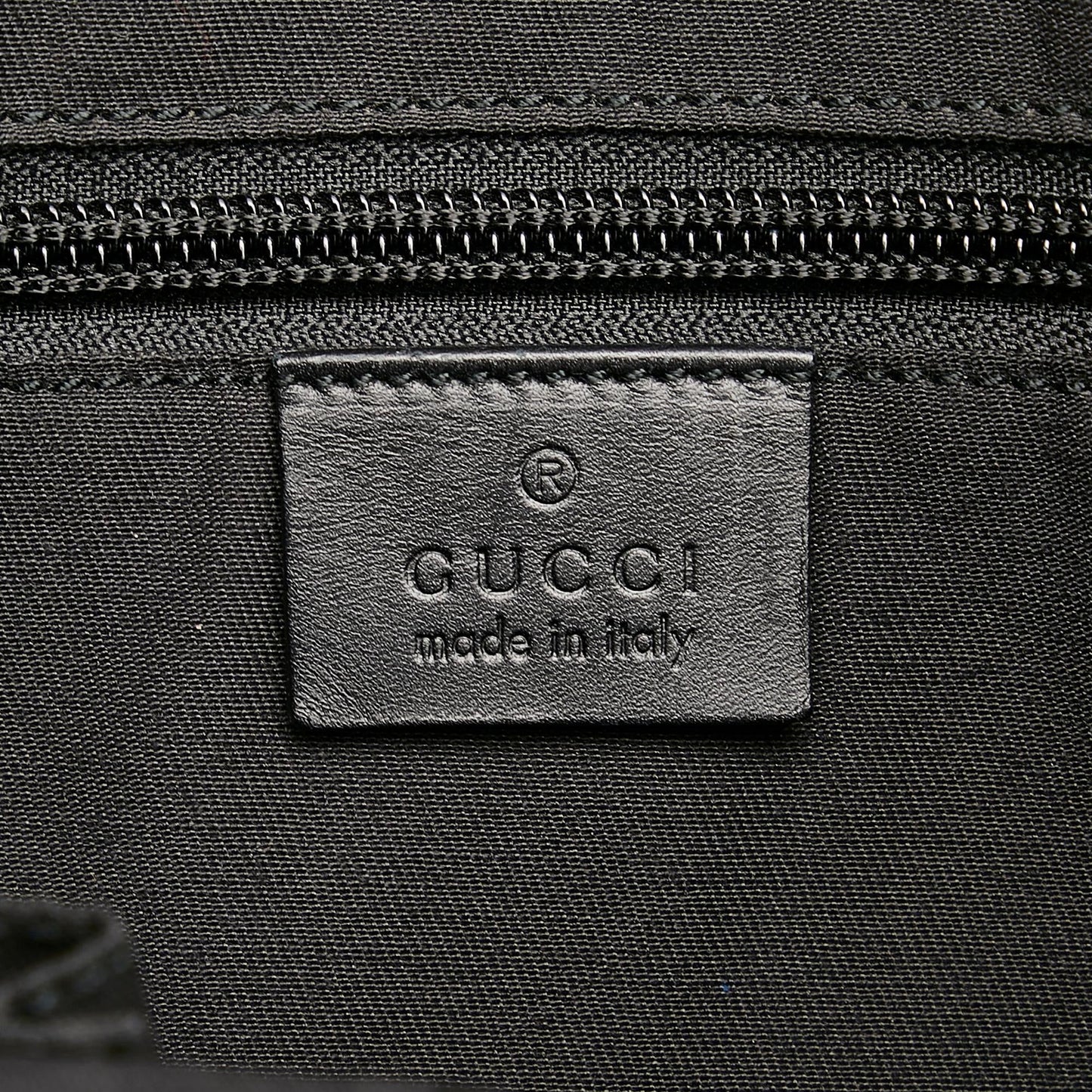 Gucci GG Canvas Crossbody Bag (SHG-RJZg7R)