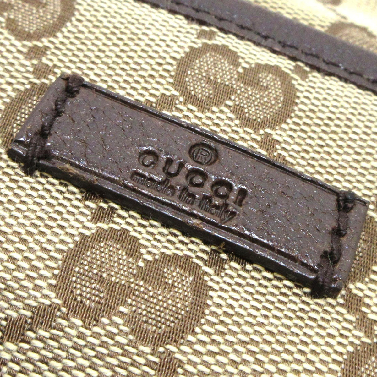 Gucci GG Canvas Crossbody Bag (SHG-x23w1X)