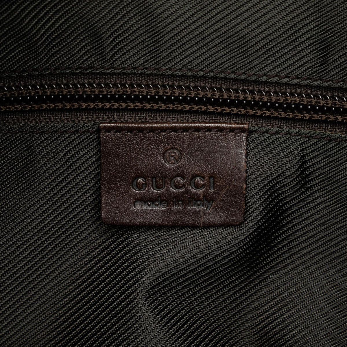 Gucci GG Canvas Crossbody Bag (SHG-ut3J0m)